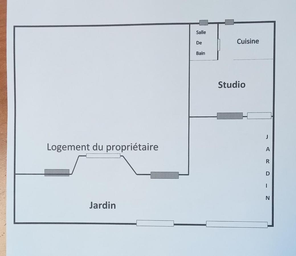 Studio, Cite La Gazelle ,Pas Jafar, Quartier Calme 10 Min De L'Aeroport Pres Du Technopark Bagian luar foto
